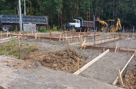 Fotografía de la construcción del proyecto Nueva Esperanza II en Santa Elena, La Cruz, Guanacaste.